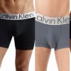 La colección Micro Steel de Calvin Klein, de verdad